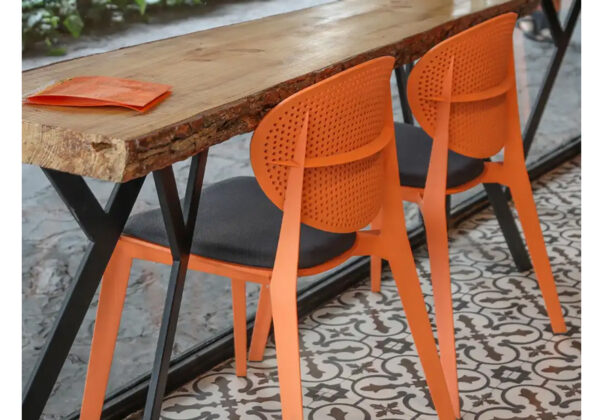 بررسی فنی و طراحی صندلی اسکای اچ از برند نظری